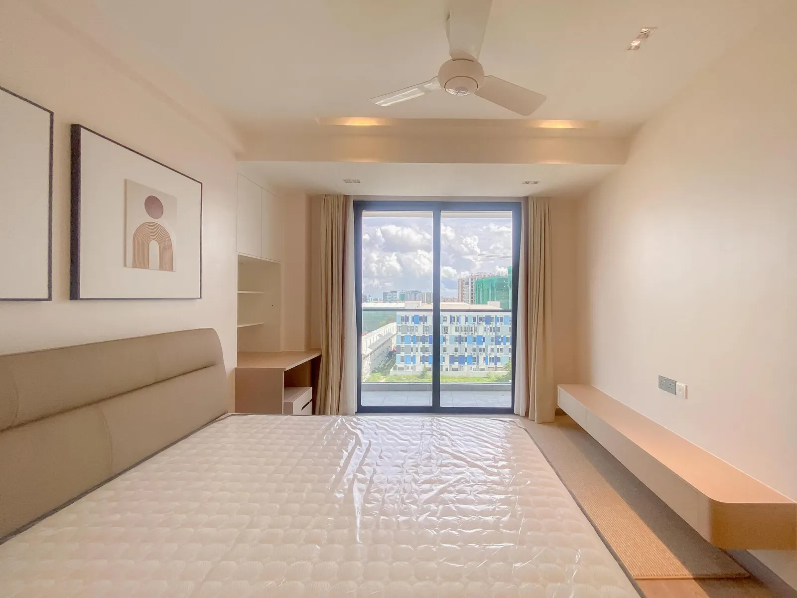 Modern 3 Bedroom Corner Apartment — Hulhumalé