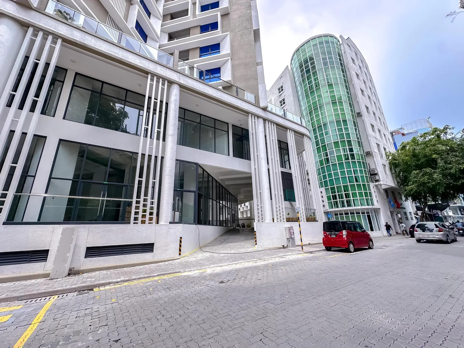 Premium 3+1 Bedroom Luxury Apartment in New TATA Building, Sosun Magu — Malé
