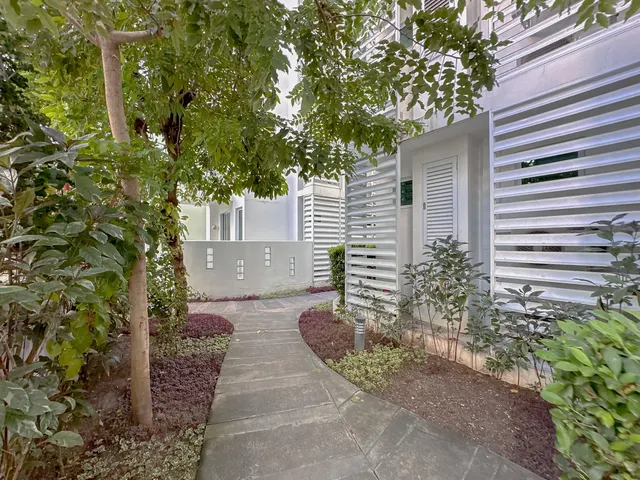 Platinum Residences — photo 1