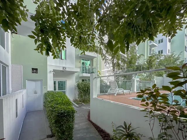 Platinum Residences — photo 3