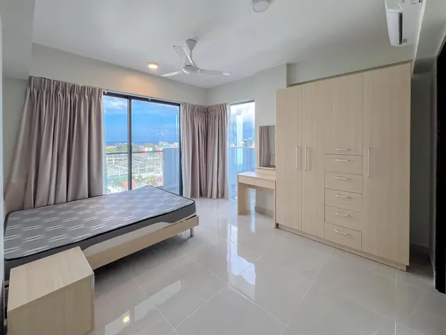 Raincrest 9th Floor 3+1 BR Corner Unit Central Park View — Hulhumalé