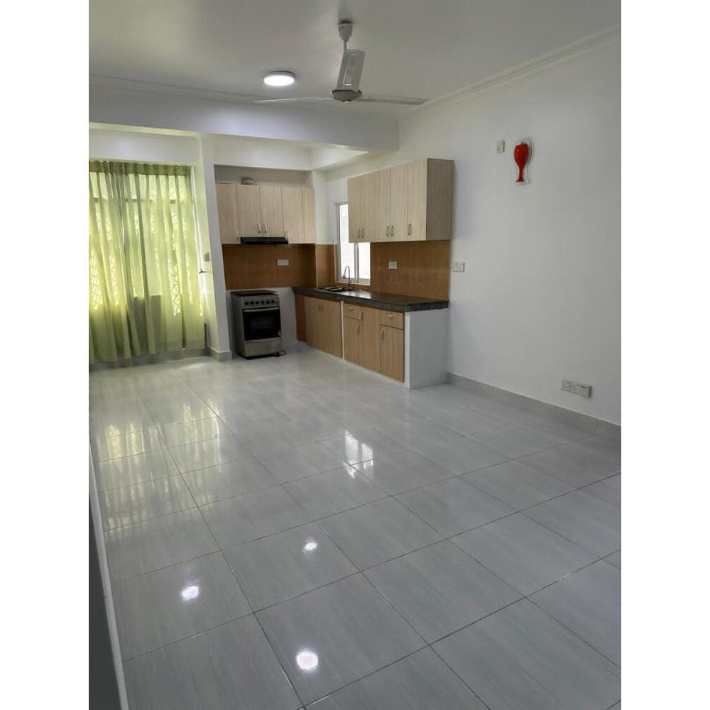 3 ROOM SPACIOUS SEMI FURNISHED APARTMENT — Malé — Henveiru