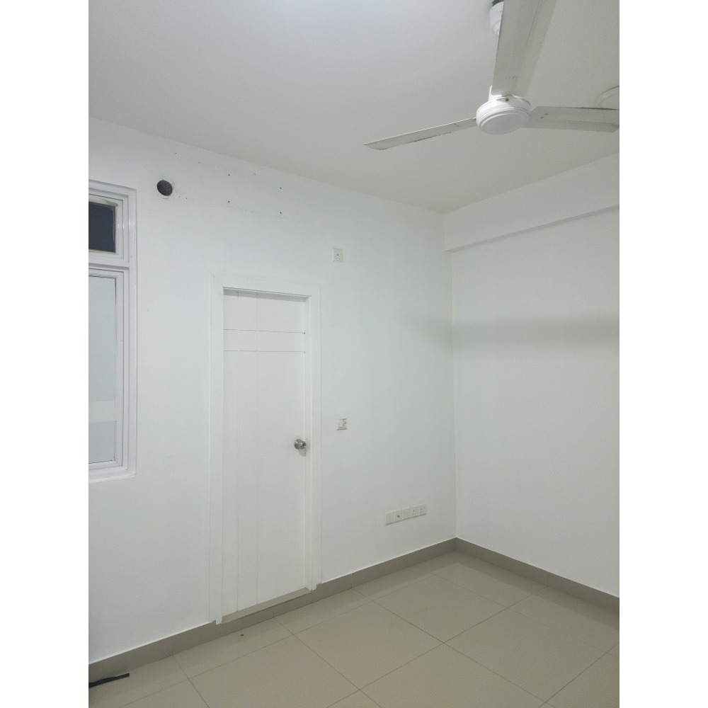 TWO BEDROOM APARTMENT with LIFT is available from MAY — Malé — Machchangolhi