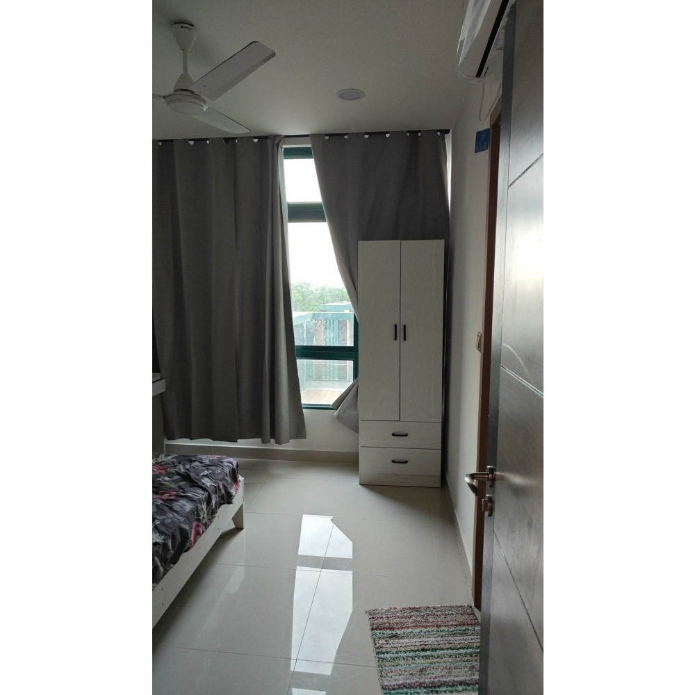 One room from a 3 room apartment next to treetop hospital with all bills, facili — Hulhumalé