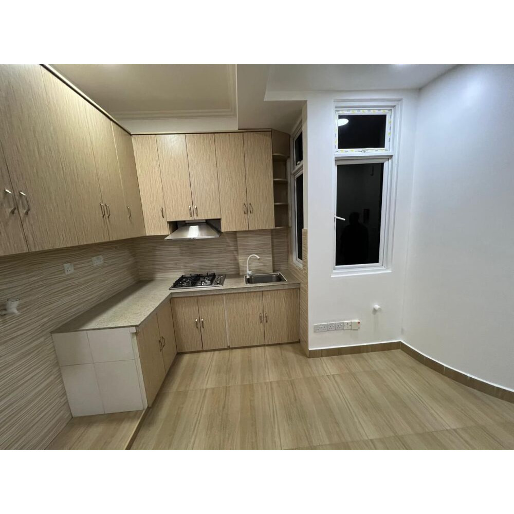 Renovated 1 bedroom apartment with AC in living room & bedroom + Water heater — Malé — Maafannu