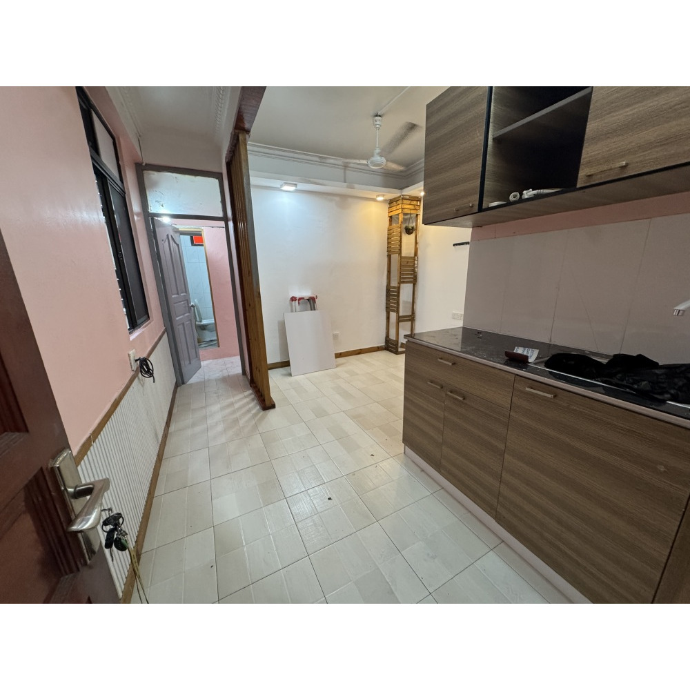 One room apartment for rent 9500/- call 9500 — Malé — Galolhu
