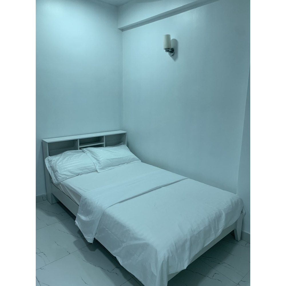 1 Room with separate entrance& small area for cooking Free water and electricity — Malé — Maafannu