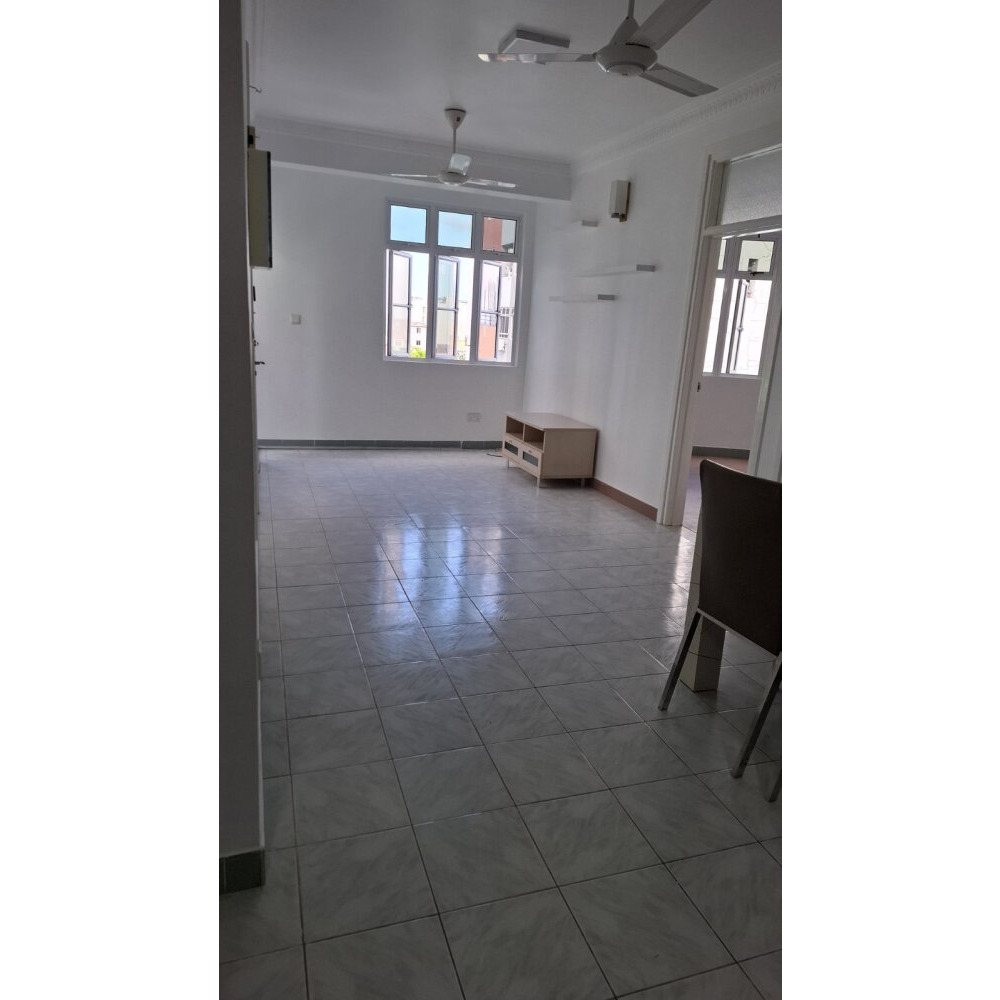 2 Room Apartment with attached Toilet ( Between 9:00 - 17:00 HRS) — Malé — Henveiru