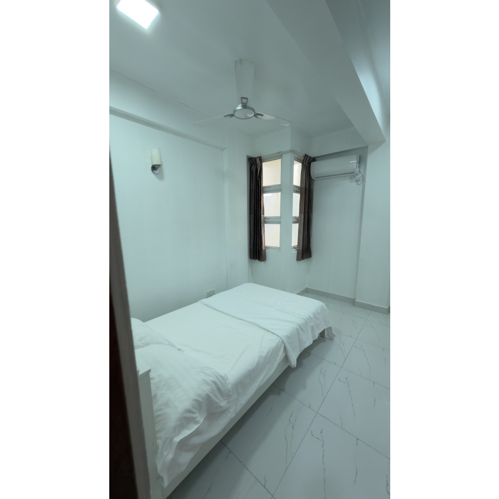 1 Room with separate entrance & small area to for cooking Free water&electricity — Malé — Maafannu