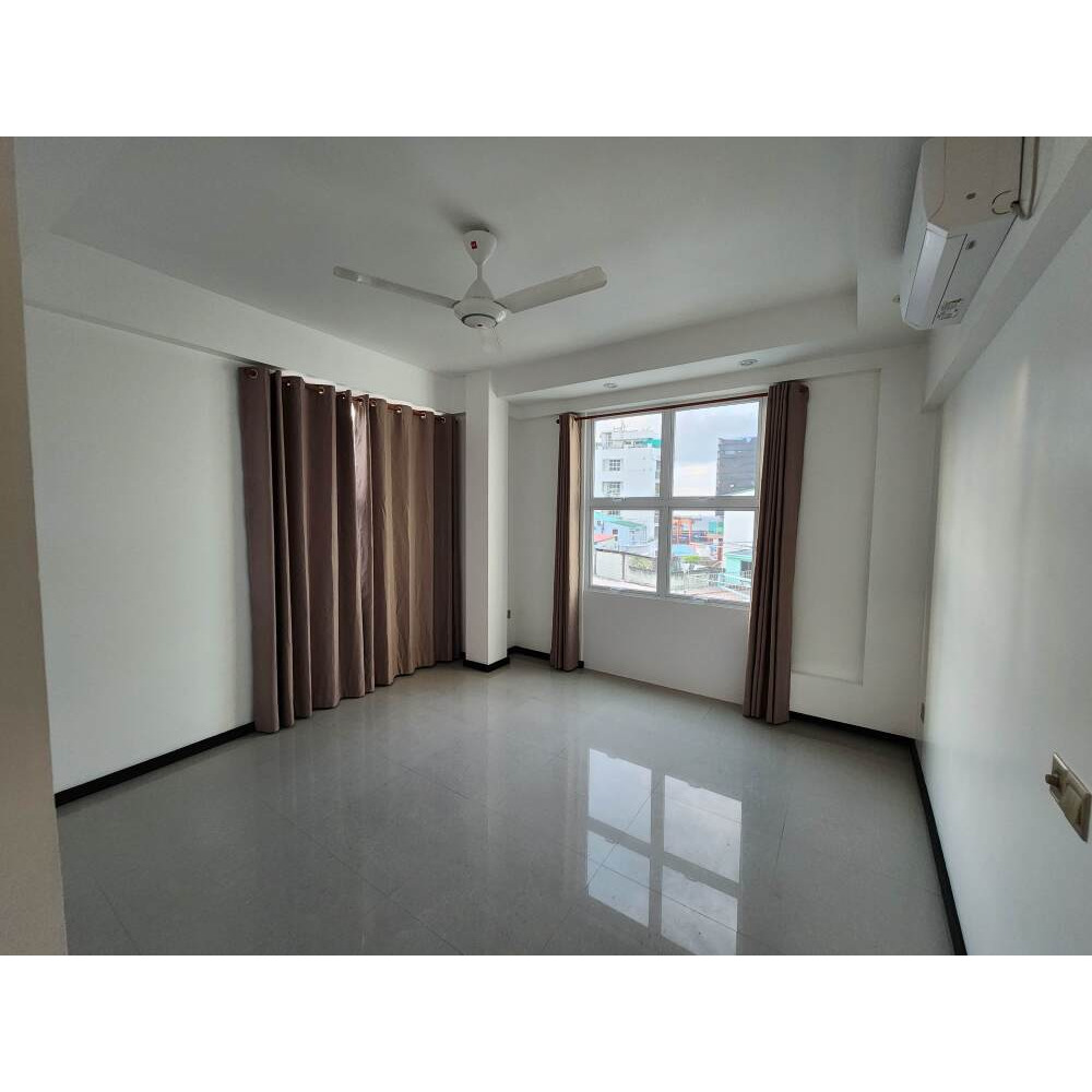 2 Room Apartment with attached Toilet (Call: Between 9:00 - 17:00 HRS) — Malé — Maafannu