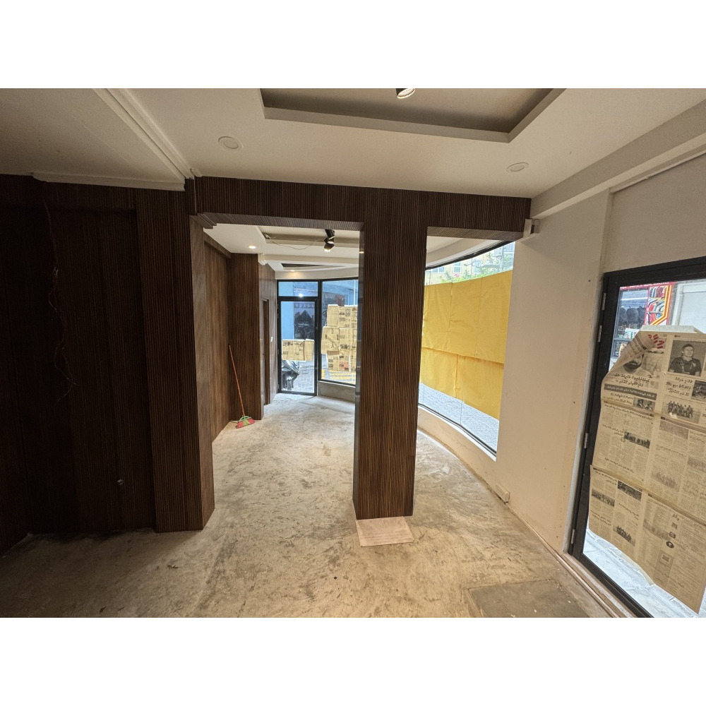 Corner Commercial space for rent in Roshanee Magu — Malé — Henveiru