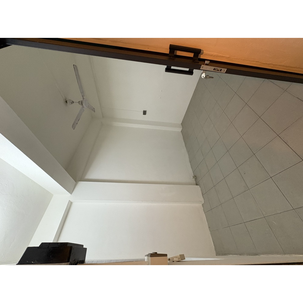 One room apartment rent 9000 Please — Malé — Machchangolhi