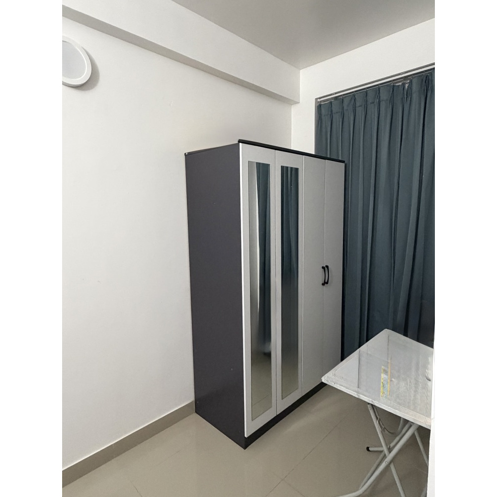 ? ONE ROOM FOR RENT FROM 2 ROOMS APARTMENT HULHUMAL (Ladies Only) — Hulhumalé