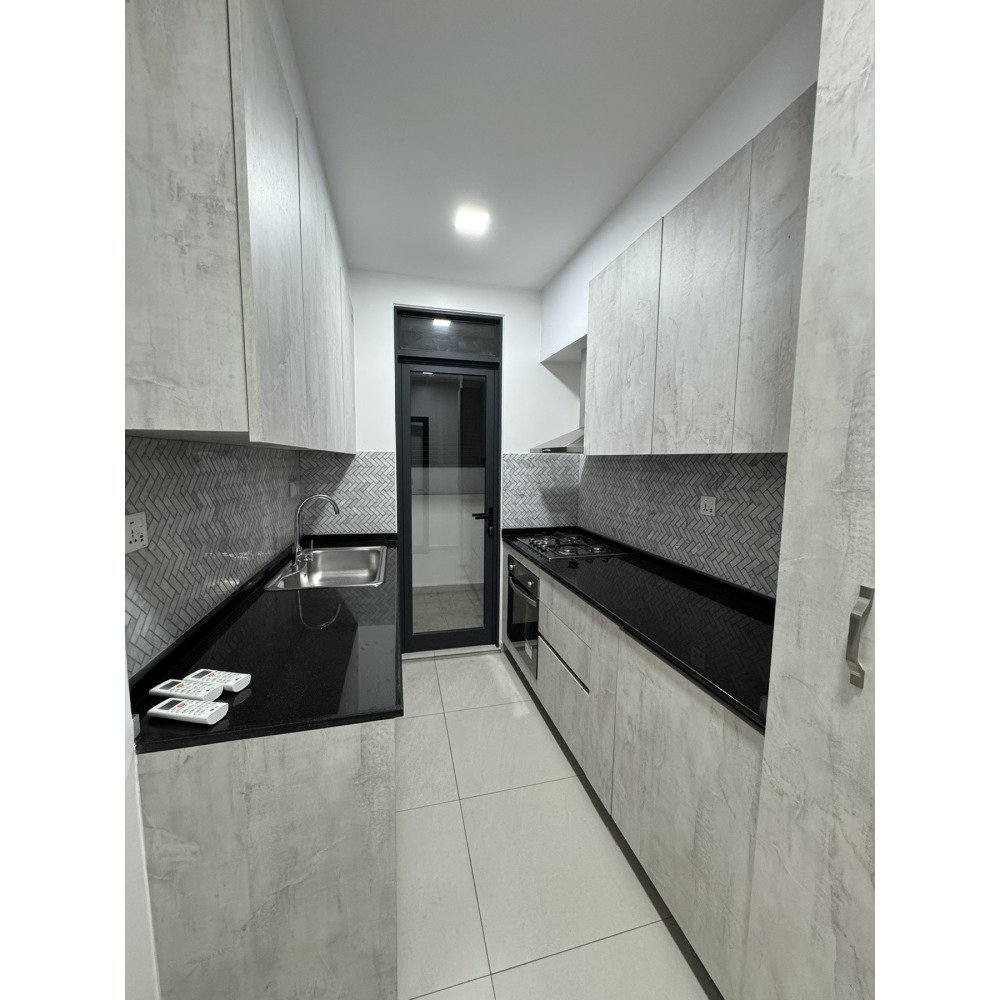 Male'- 3 Bedroom Semi Furnished Apartment — Malé — Maafannu
