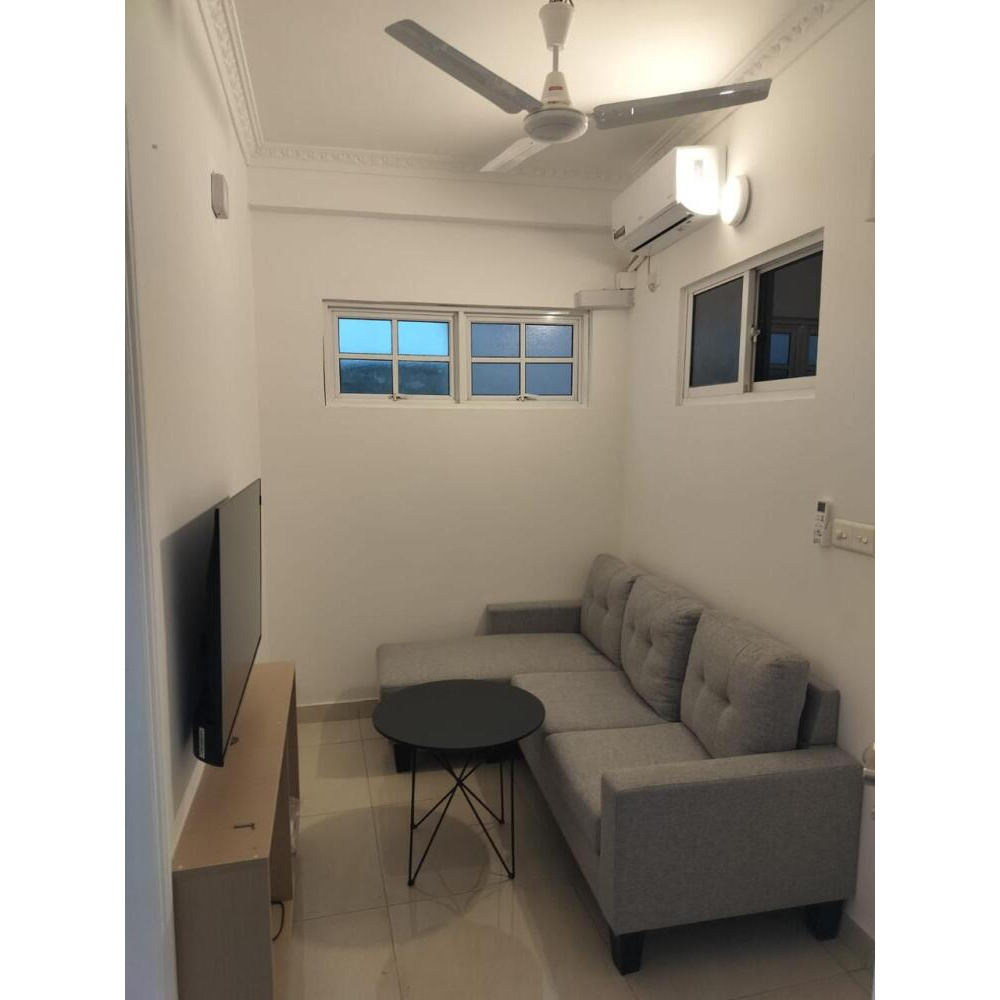 FULLY FURNISHED ONE ROOM APARTMENT AVAILABLE FOR 15,000/- PLS CALL!!! — Malé — Maafannu