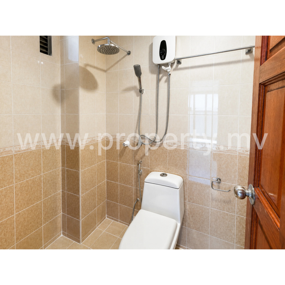 Unfurnished 2 bedroom + 1 store room, Sandhubarakaa Goalhi, 4th FL, Male' — Malé — Henveiru