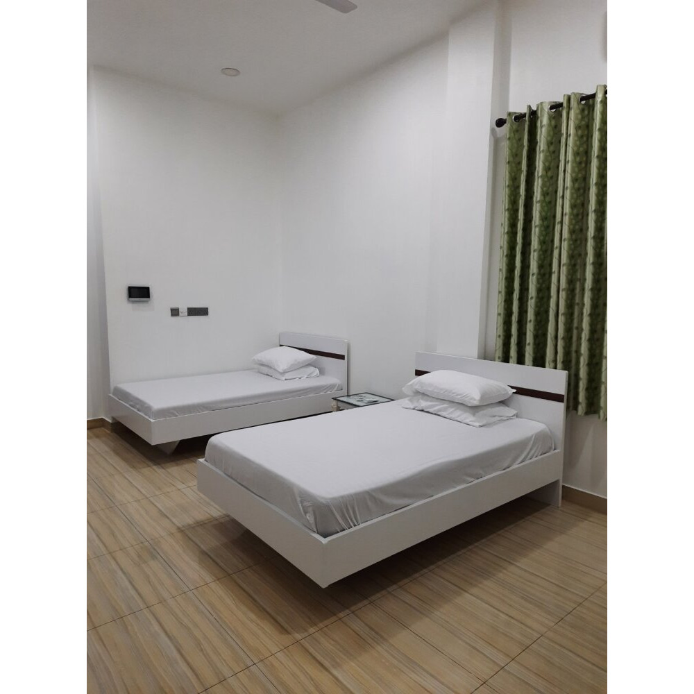 HulhuMale' Phase 1 One Room Apartment Terrace For Monthly / Daily Rent — Hulhumalé