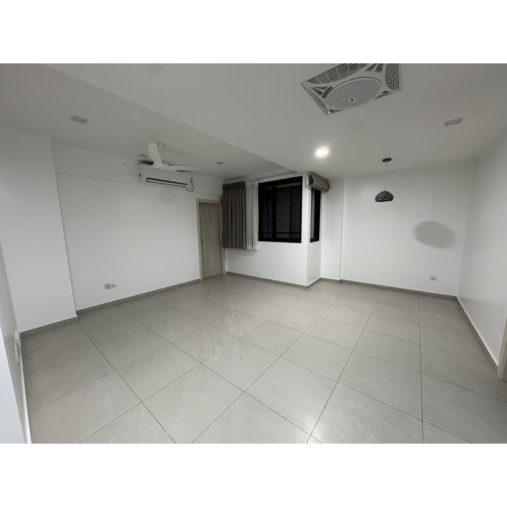 Office Space - 3 room apartment available — Malé — Maafannu