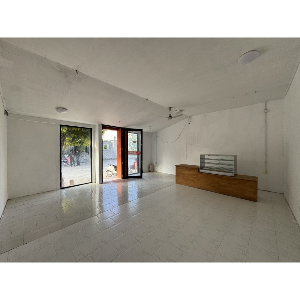 Front Shop/Restaurant for rent in Ga. Maamendhoo — Gaaf Alif