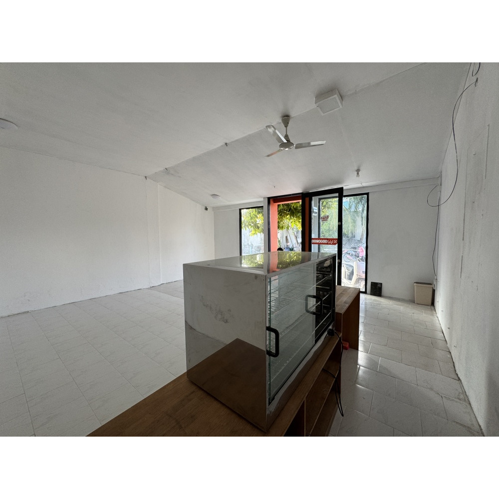 Front Shop/Restaurant for rent in Ga. Maamendhoo — Gaaf Alif