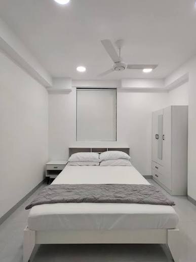 DAILY ROOM FOR RENT. CLEAN AND CONVINIENT. NO SMOKING. AIRCONDITIONED — Malé — Galolhu