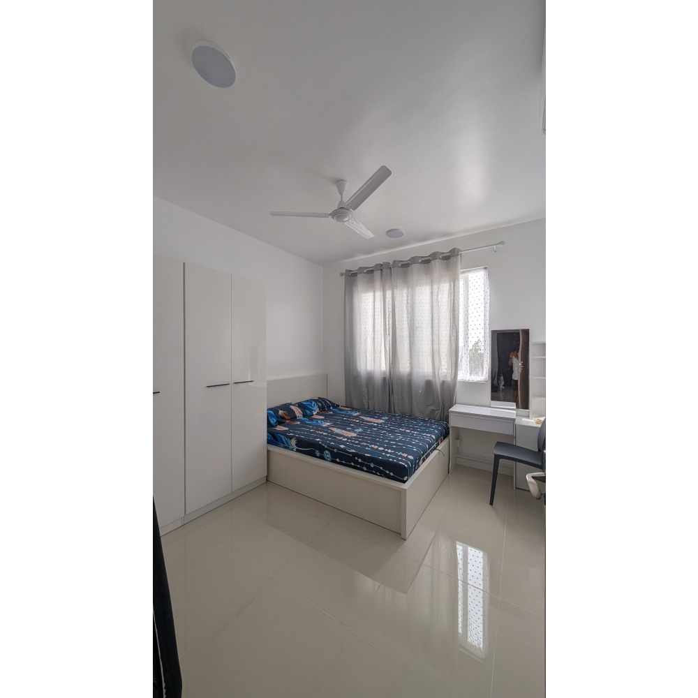 1 room for rent from a 3-room apartment — Hulhumalé