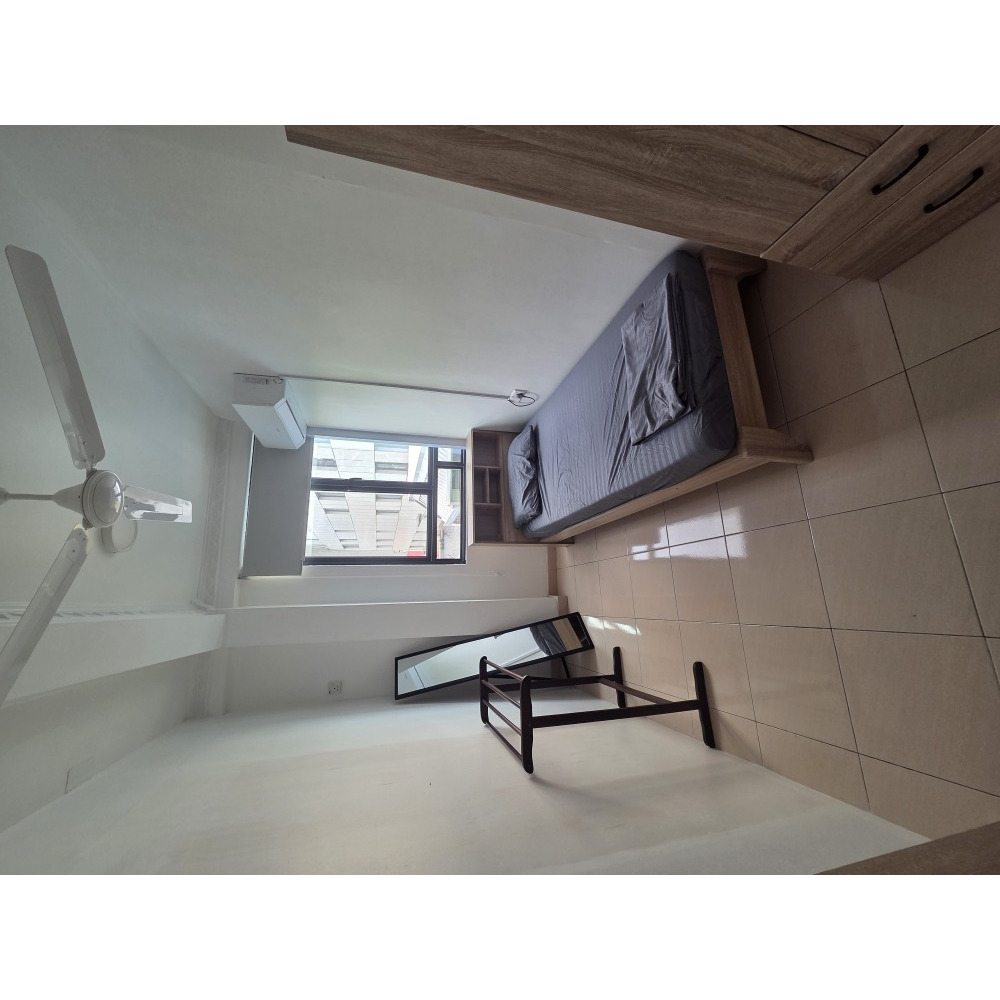Private room. Shared bathroom. 4th floor NO lift — Malé — Henveiru