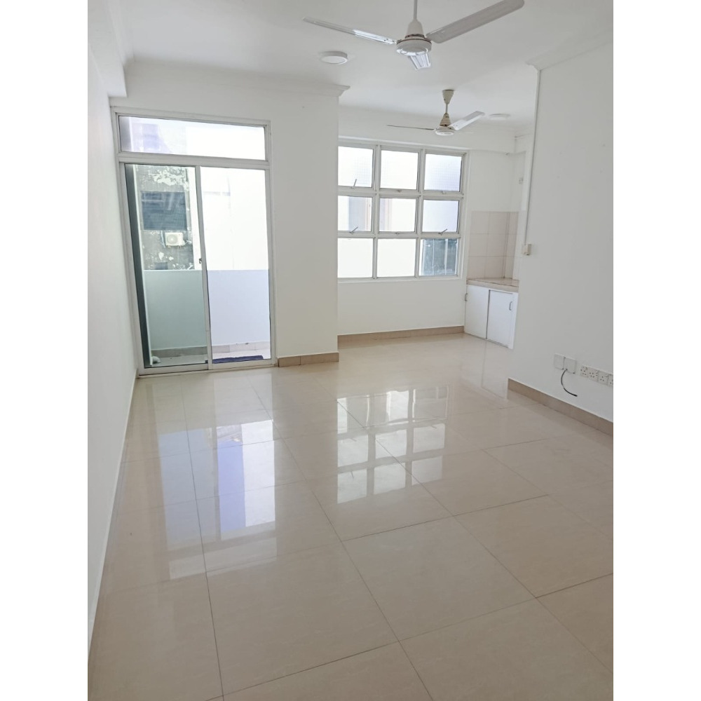 Spacious Two Room Apartment for Rent — Malé — Machchangolhi