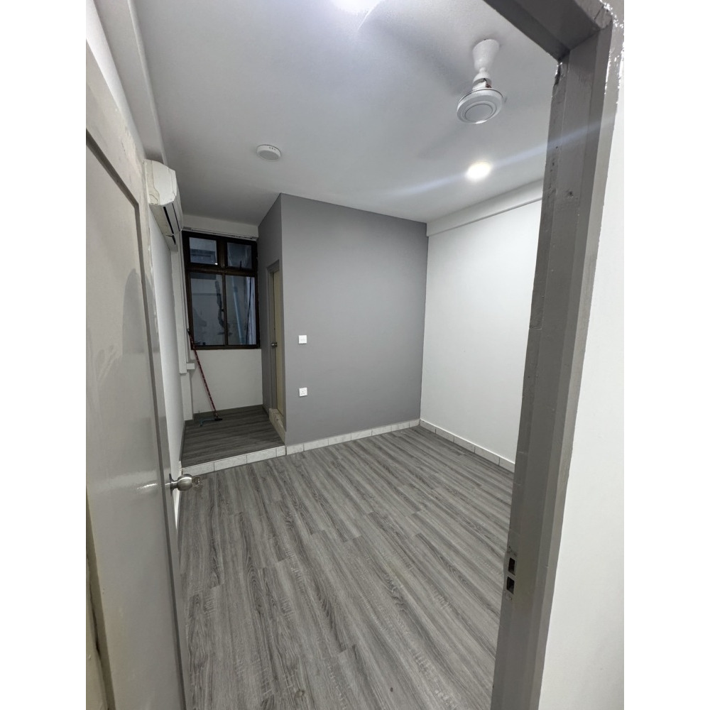 New 2 room apartment available for 18000/- 1month advance, No lift, No balcony — Malé — Maafannu