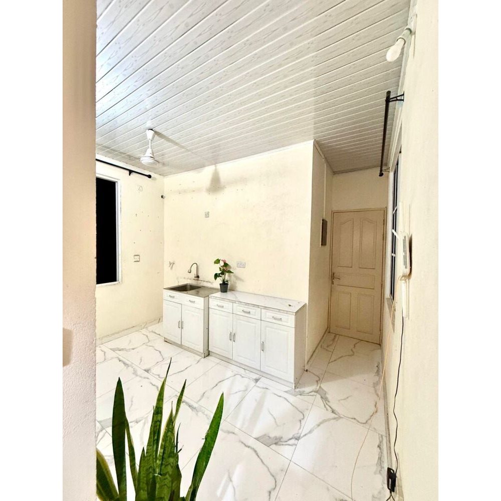 1 ROOM APARTMENT FOR RENT MVR11,000 NEAR BISS BURU PLS CALL — Malé — Maafannu
