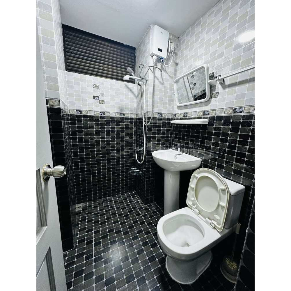 Room for daily rent male Chaandheene magu Near Add- On- Store — Malé — Machchangolhi