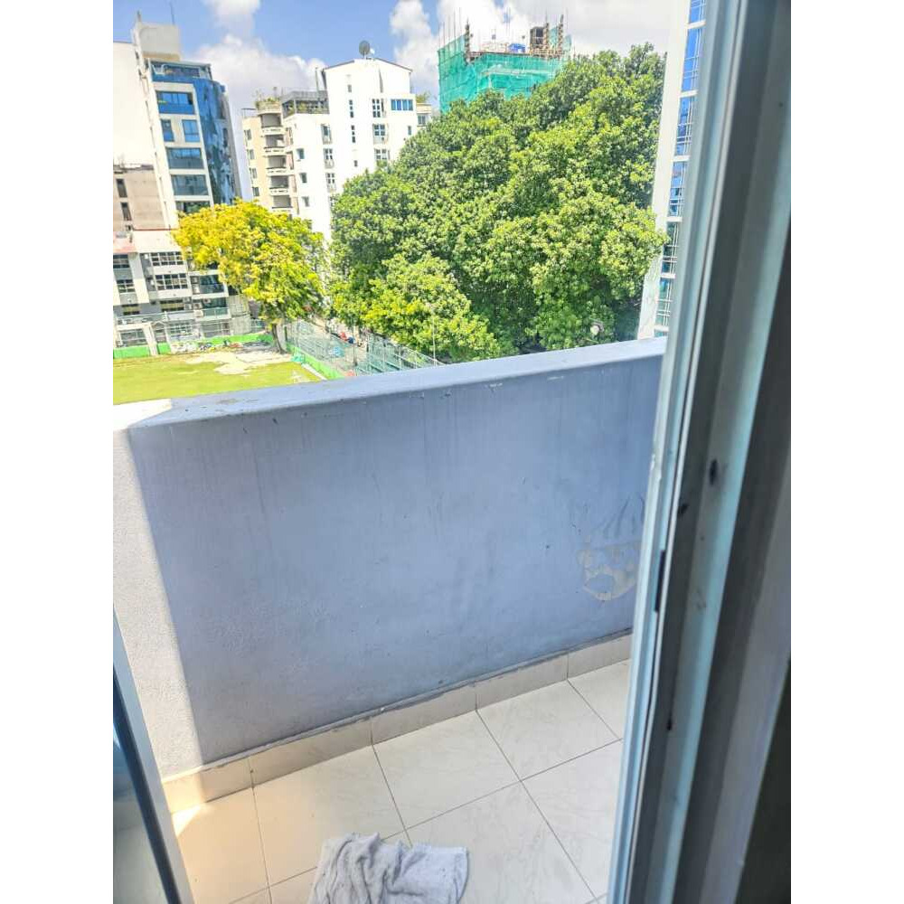 2 Room apartment for rent in henveyru ground road with great ventilation — Malé — Henveiru
