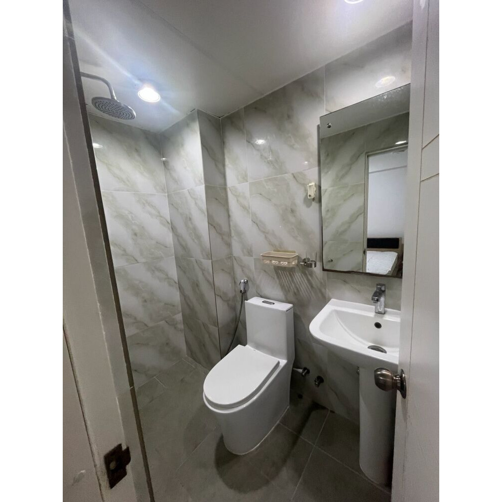 1 room from a 3 rooms apartment in Henveiru (Near Majeedhee Magu/ ADK) — Malé — Henveiru