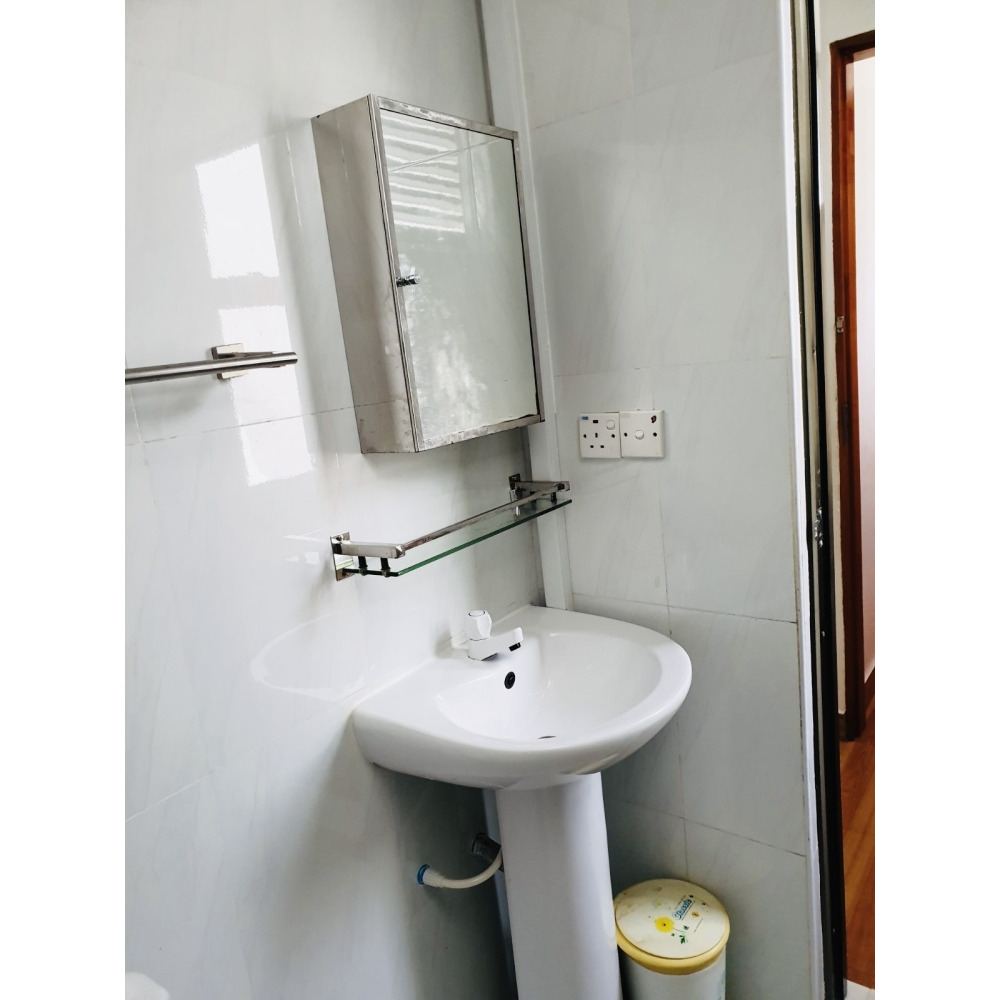 Fully Furnished separate entrance 1 Room USD500/ (if rufiyaa MVR 8500) — Malé — Henveiru