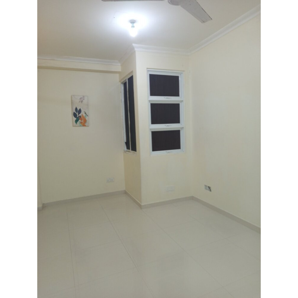 One room big apartment near hiriya schoolth floor no lift 13500 — Malé — Maafannu