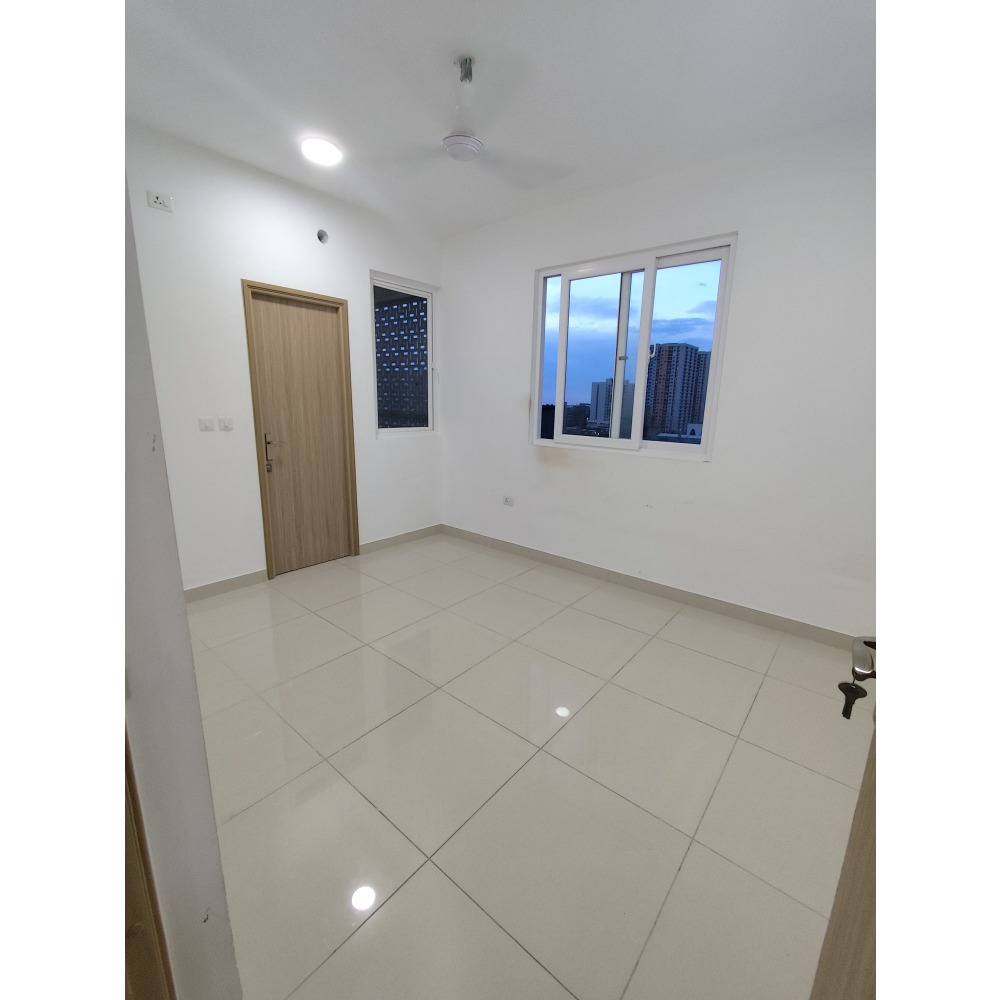 3 room apartment with attached toilet renting for 5 years — Hulhumalé