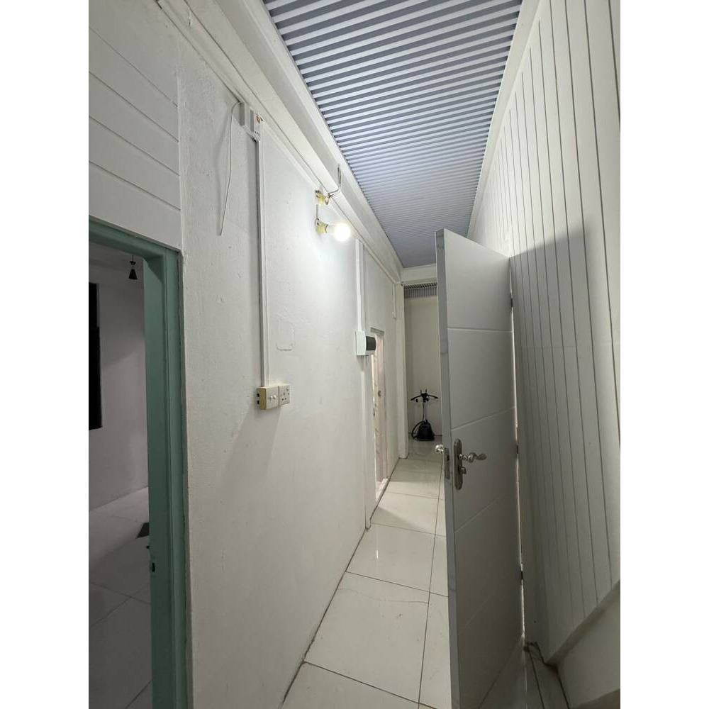 2 + 1 room Renovated Apartment for immediate rent - 1st Floor - No Lift — Malé — Maafannu