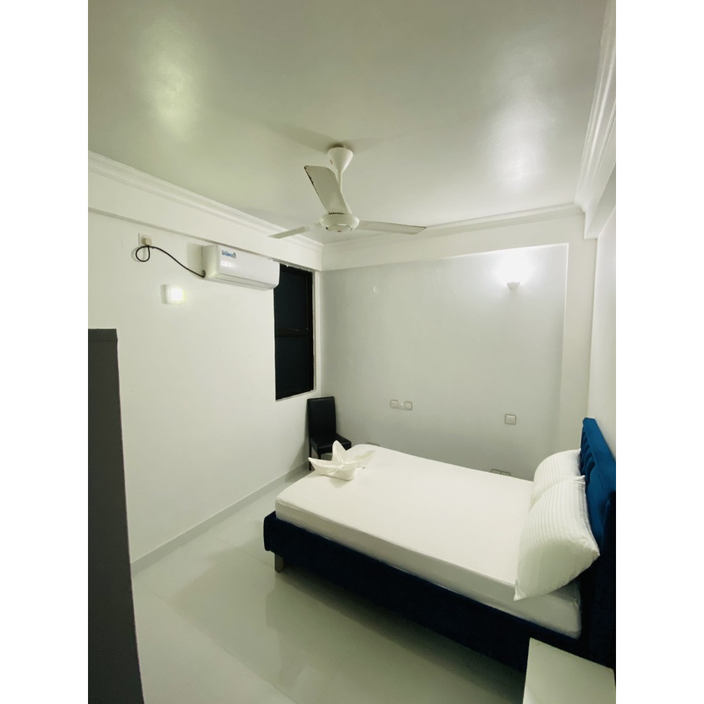 Room for daily rent male Chaandheene magu Near Add- On- Store — Malé — Machchangolhi