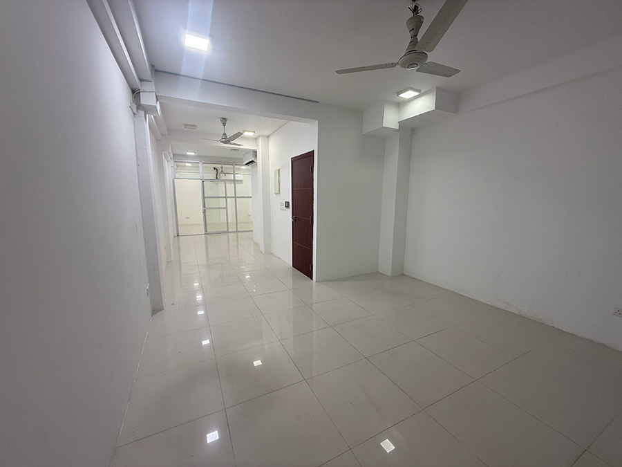 First floor ready for office or godown — Malé — Henveiru