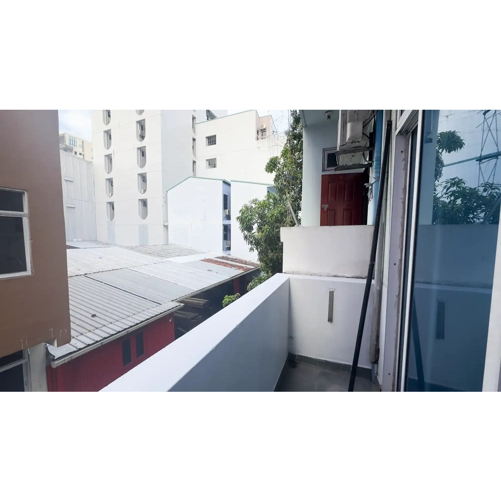 Unfurnished 2 bedroom apartment, 2nd Floor, NO LIFT, Gandhakoalhi Magu, Male' — Malé — Maafannu