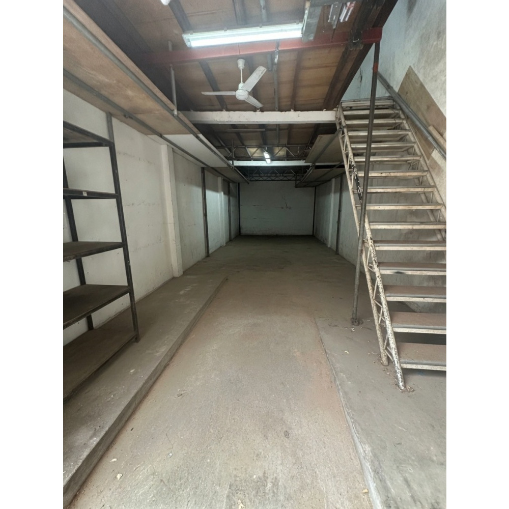 1100 Sqft Storage/Godown Space for Rent Commercial Space — Malé — Henveiru