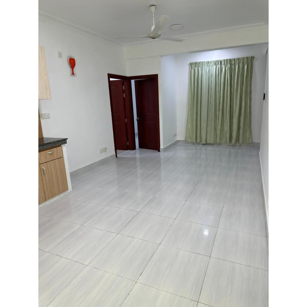 3 ROOM SPACIOUS SEMI FURNISHED APARTMENT — Malé — Henveiru