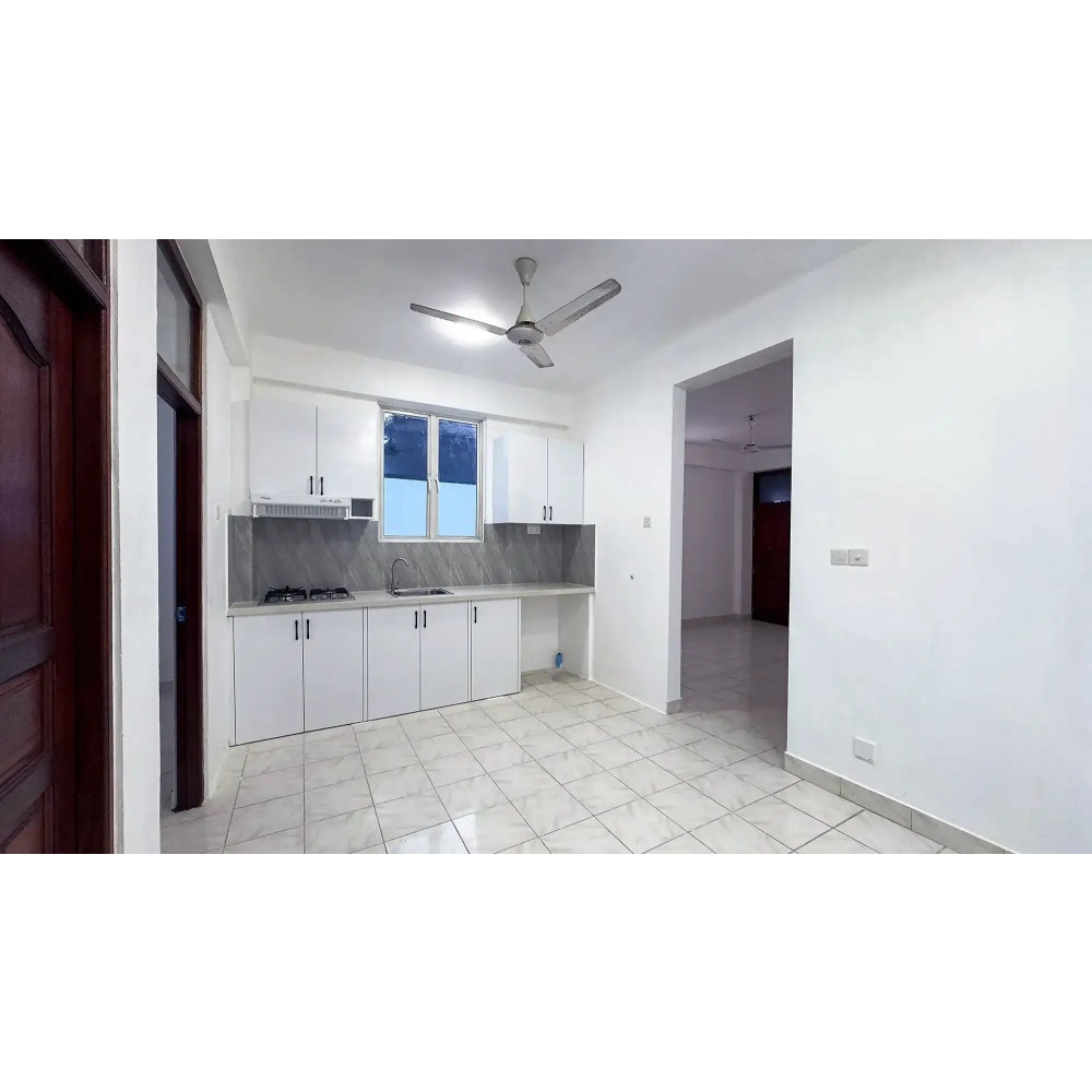 Renovated unfurnished 3 bedroom in Gandhakoalhi Magu, 3rd FL, Male' (NO LIFT) — Malé — Maafannu