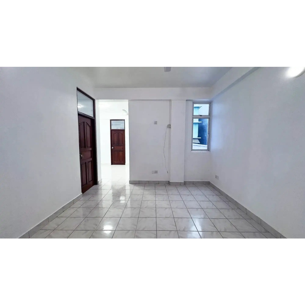 Renovated unfurnished 3 bedroom in Gandhakoalhi Magu, 3rd FL, Male' (NO LIFT) — Malé — Maafannu