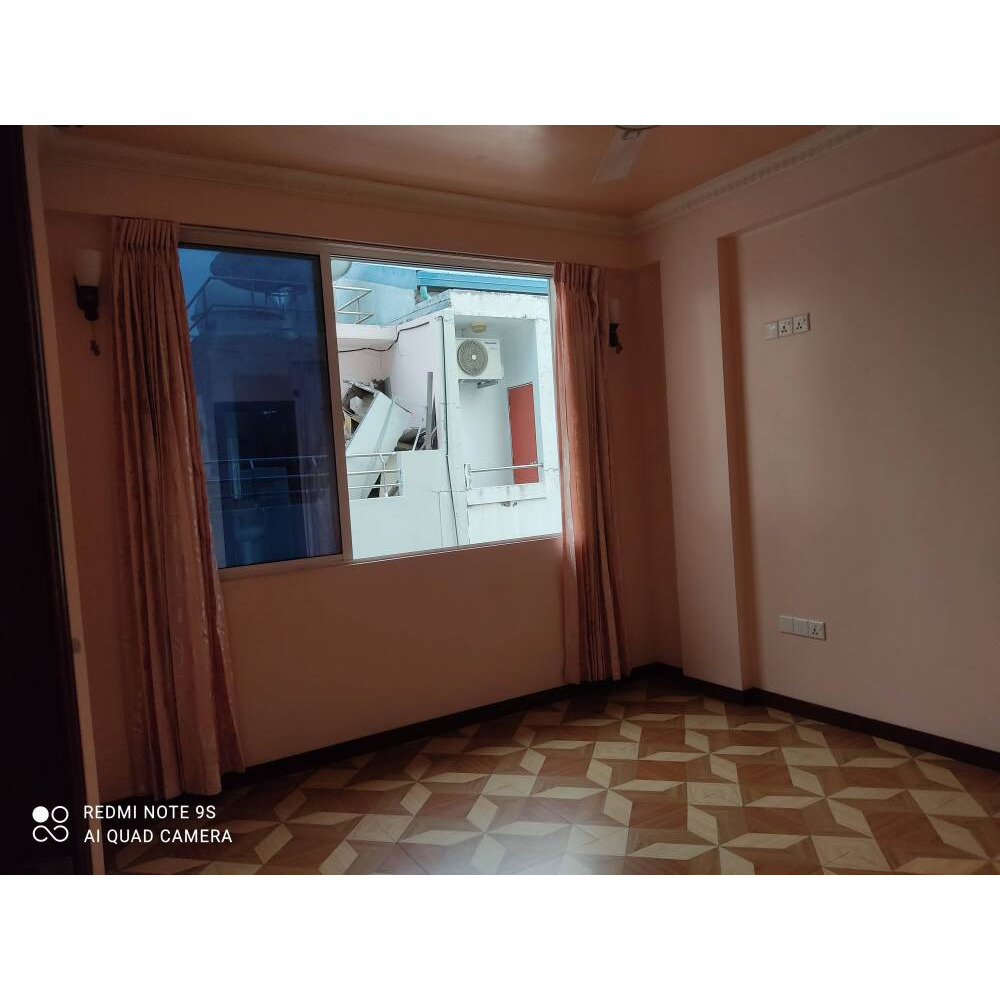 3 bedroom with attached bathroom 20,000\ — Malé — Maafannu