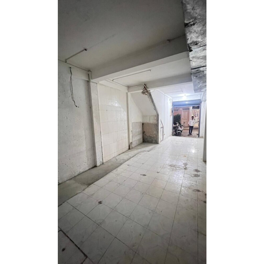 Spacious Godown / Storage Space for Rent on Dhoohimeri Magu (Easy Pickup Access) — Malé — Galolhu