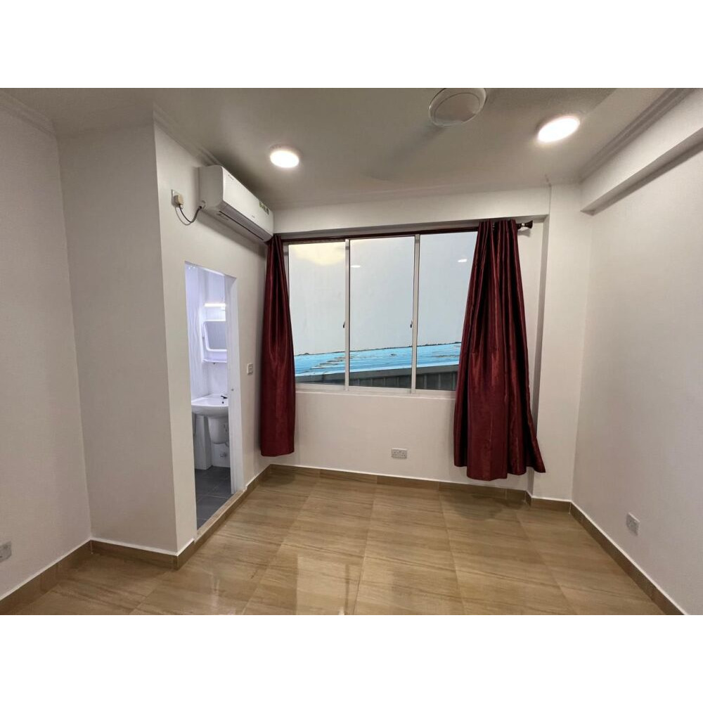 Renovated 1 bedroom apartment with AC in living room & bedroom + Water heater — Malé — Maafannu