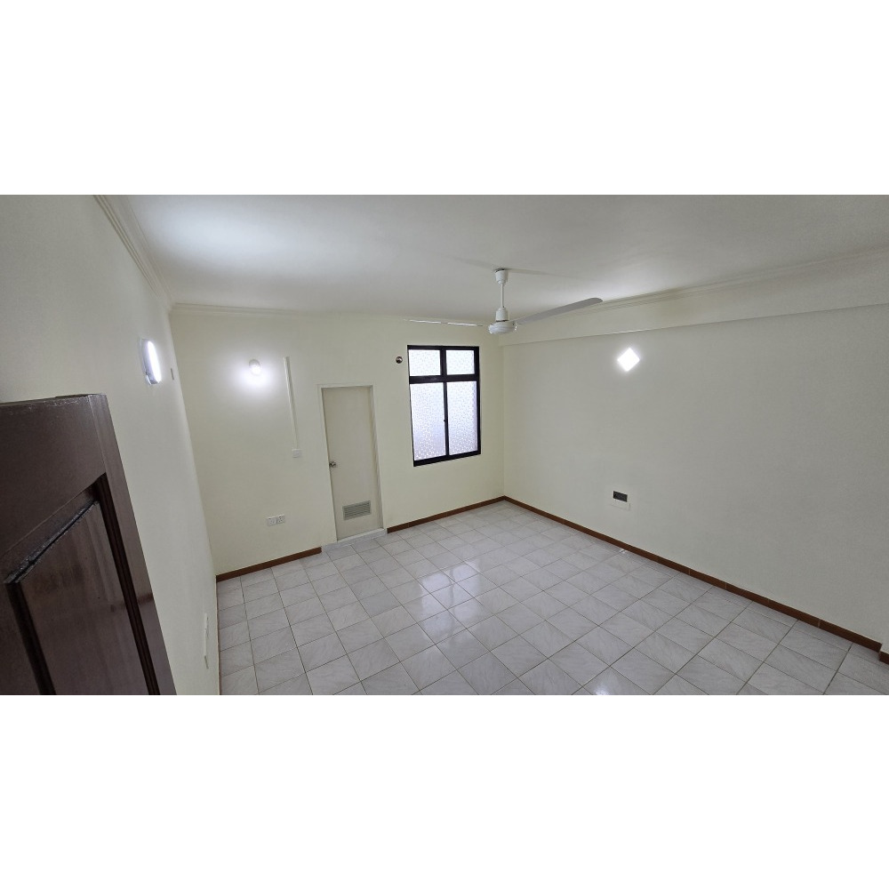 3 room flat fully newly renovated apartment in Villingili Villimale — Vilingili