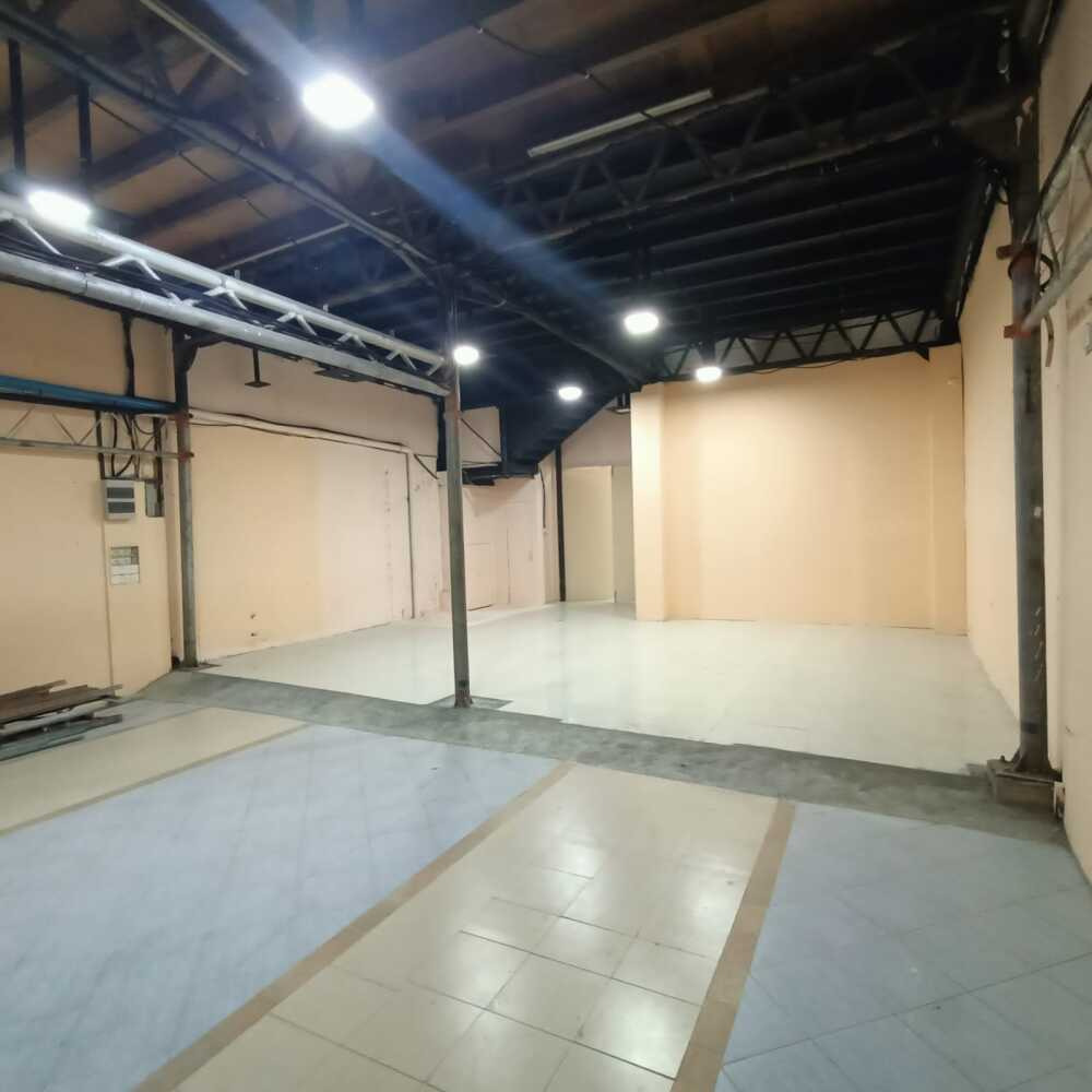 GODOWN FOR RENT NEAR COMMERCIAL PORT AREA, MAAFANNU — Malé — Maafannu