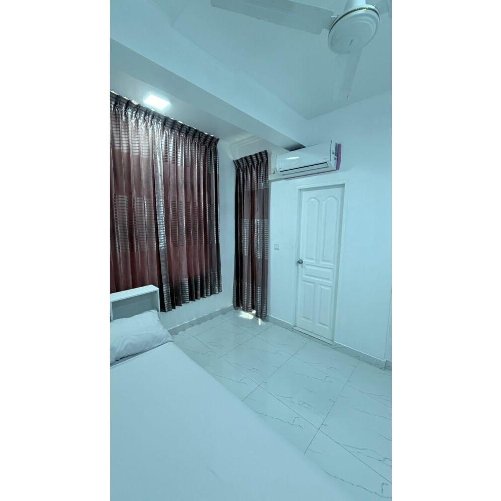Room For Monthly Rent. Near Rasfannu Beach, Separate Entrance. Fully Furnished — Malé — Maafannu